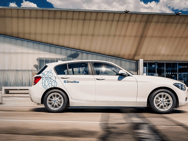 BMW Mobility Car-Sharing Apps using HiveMQ BMW Mobility Car-Sharing Apps using HiveMQ